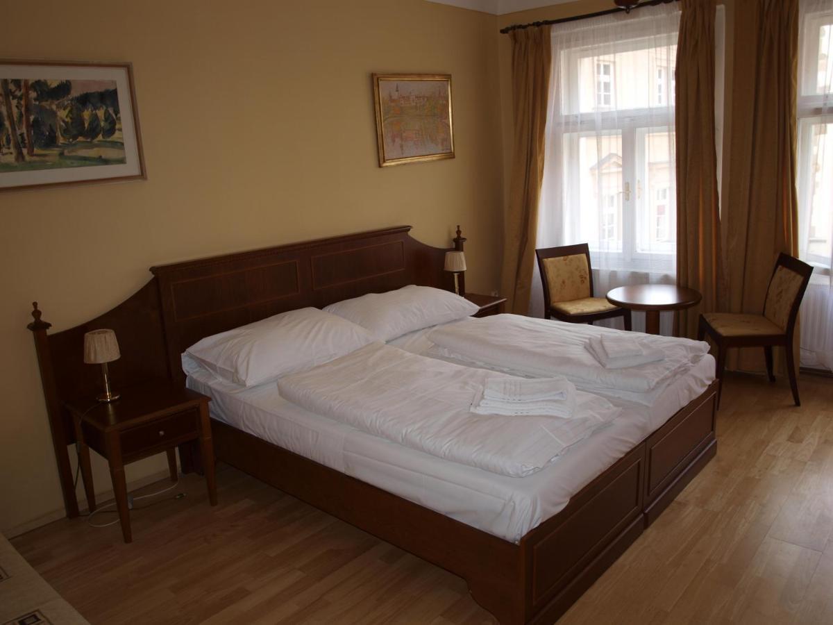 King George 3* Praha